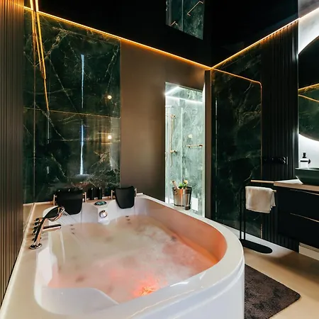Apartamenty Z Jacuzzi Perlowa Przystan Rent Kollataja Kolberg Exterior foto