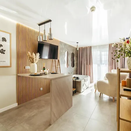 Apartamenty Z Jacuzzi Perlowa Przystan Rent Kollataja Kolberg Exterior foto