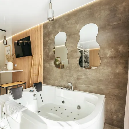 Apartamenty Z Jacuzzi Perlowa Przystan Rent Kollataja Kolberg Exterior foto