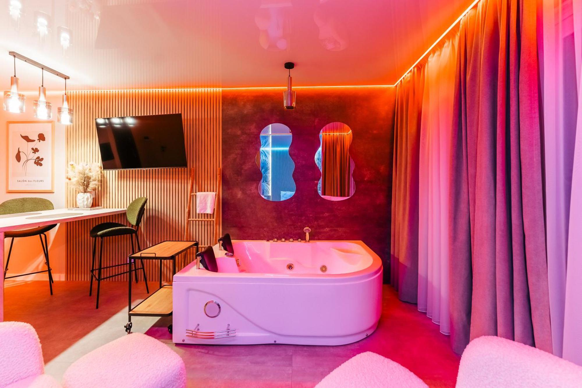 Z Jacuzzi Perlowa Przystan Rent Kollataja Appartamento